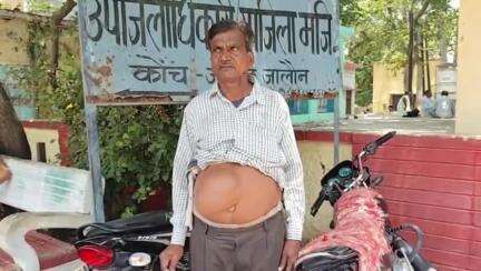 कौंच: मोहल्ला मालवीय नगर में मजदूरी का पैसा दिलाए जाने को लेकर मजदूर ने पुलिस की शिकायत