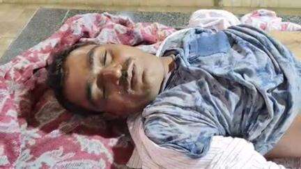 అనంతపురం జిల్లాలోని బుక్కరాయసముద్రం లో వ్యక్తి ఉరేసుకుని ఆత్మహత్య