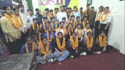 दौसा: बोर्ड परीक्षा में उत्कृष्ट प्रदर्शन करने पर विनायक साइंस इंस्टिट्यूट में आयोजित हुआ मोटिवेशनल कार्यक्रम