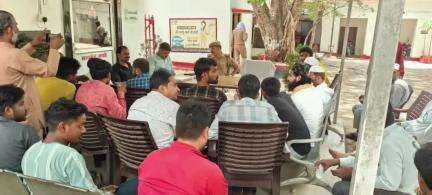 तालबेहट: तालबेहट पुलिस ने आगामी त्योहारों के दृष्टिगत संभ्रांत नागरिकों के साथ मीटिंग कर त्योहार शांति से मनाने की अपील की