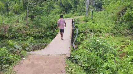 রাজগঞ্জ: মালব্লকের ডামডিম গ্রামপঞ্চায়েত এর মুনসিলাইনের বাসিন্দারা ঘুগরি নদীর উপর সেতুর দাবি তুলেছে#jansamasya
