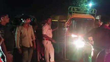 बरहेट: दलदली गांव के पास स्कॉर्पियो की खिड़की से उल्टी कर रहे युवक का सिर टेंपो से टकराया, हुआ घायल