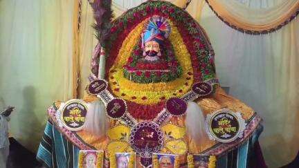 बुरहानपुर नगर: बुरहानपुर: शिकारपुरा पंचमुखी हनुमान मंदिर के पास खाटू श्याम बाबा के कीर्तन का आयोजन
