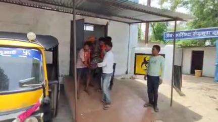 डिंडौरी: धनवासी गांव में लोन के लिए बेटे ने पिता को पीट-पीटकर मार डाला, पुलिस कर रही जांच