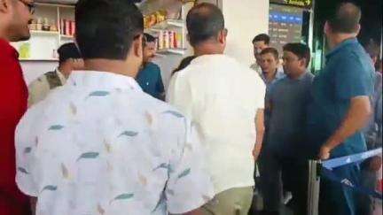 देवघर: ग्रामीण विकास मंत्री दीपिका पांडे सिंह आज 11:30 बजे देवघर एयरपोर्ट पर उतरीं, समर्थकों ने किया भव्य स्वागत