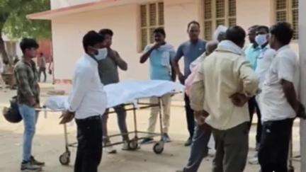 धूमनगंज थाना क्षेत्र में बिजली विभाग के कर्मचारियों के बेटे ने फांसी लगाकर आत्महत्या की
