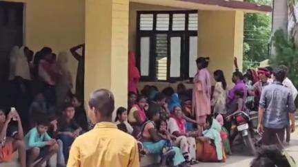 दुधि: अमवार में कनहर बांध के नीचे खोदे गए गड्ढे में डूबने से एक मासूम बालिका की हुई मौत, ठेकेदार पर लापरवाही का आरोप