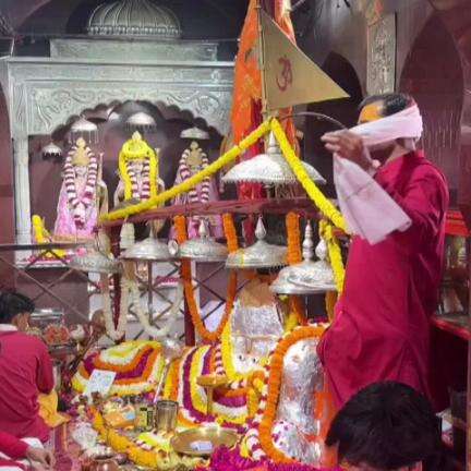 मालाखेड़ा: मालाखेड़ा के सीलीबेरी गेट से पांडूपोल हनुमान मंदिर पहुंचे श्रद्धालुओं ने केन्द्रीय मंत्री और वन मंत्री का जताया आभार