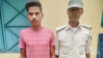 रामपुर: करमचट थाना की पुलिस ने मारपीट के दो वारंटी और एक शराब पीने के मामले में पियक्कड़ को किया गिरफ्तार