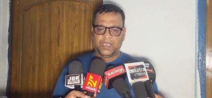 ଅନୁଗୋଳ: ବନ୍ତୁଲ ଗ୍ରାମ ପଞ୍ଚାୟତ ସରପଞ୍ଚଙ୍କ ସ୍ବାମୀ ପାଣି ପାଇଁ ଜଣେ ବ୍ୟକ୍ତିଙ୍କୁ ମାଡ ମାରିବା ଘଟଣା ବୋଲି ଗ୍ରାମରେ ମତ ରଖିଲେ ସରପଞ୍ଚଙ୍କ ସ୍ବାମୀ