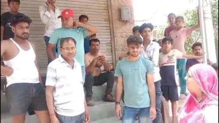 जोधपुर: जोधपुर कुड़ी थाना क्षेत्र में नाबालिक बच्ची के साथ छेड़छाड़ के मामले में युवक की कॉलोनी में पिटाई का वीडियो वायरल