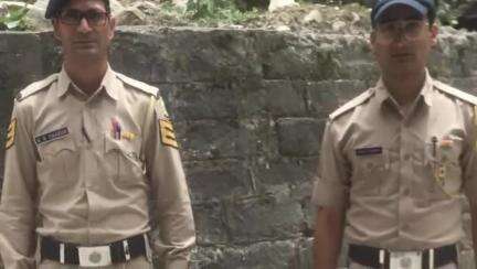 कुल्लू: पुलिस ने केरला के युवक से 0.28 ग्राम एल. एस. डी. (LSD) और 12.33 ग्राम चरस बरामद किया