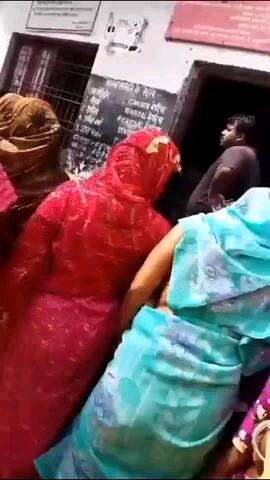 दुबग्गा के बेगरिया में लोगों ने सरकारी राशन की दुकान पर काम राशन दिए जाने का लगाया आरोप #jansamasya