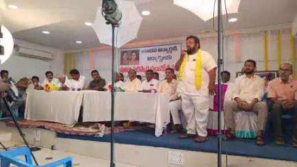 అత్యుత్తమ ప్రతిభ కనబరిచిన యాదవ విద్యార్థులకు ప్రతిభా పురస్కారాలు అందజేత