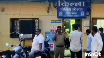 मालेगाव: सराफ गल्लीतील ज्वेलर्स मध्ये गहाण ठेवलेल्या ३० हजार रूपये किंमतीच्या सोन्याच्या दागिन्यांचा अपहार, सराफावर गुन्हा दाखल