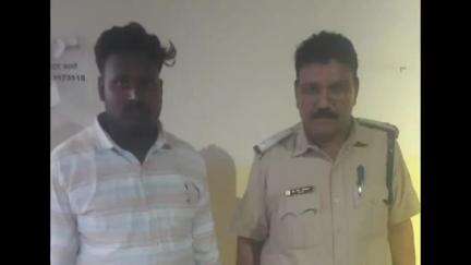 इंदौर: द्वारकापुरी पुलिस ने तलवार के साथ एक आरोपी को किया गिरफ्तार, बाज़ार में तलवार लेकर घूम रहा था, पुलिस जांच में जुटी