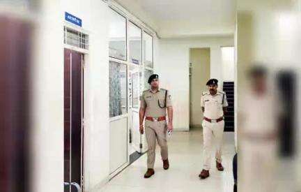 खनियाधाना: पुलिस अधीक्षक शिवपुरी के निर्देशन में एसडीओपी पिछोर ने थाना खनियाधाना का औचक निरीक्षण किया
