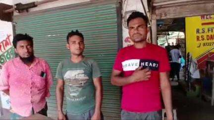 দেগঙ্গা: কাট মানি না দেওয়ায় বাংলার আবাস যোজনা প্রকল্পের এক উপভোক্তাকে মারধরের অভিযোগ উঠল তৃণমূল পঞ্চায়েত সদস্যের স্বামীর বিরুদ্ধে