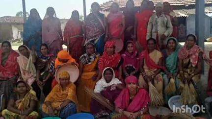 पाटन: ग्राम अचानकपुर में सभी महिला स्व सहायता समूह के सदस्यों की बैठक सरपंच देवानंद साहू के नेतृत्व में हुई