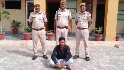 हनुमानगढ़: हनुमानगढ़ जंक्शन पुलिस ने एक तस्कर के कब्जे से 2 किलो 50 ग्राम अफीम की बरामद की