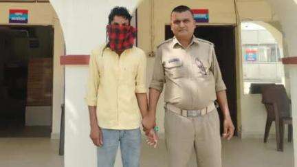 भगवानपुर: हल्लू माजरा गांव से पुलिस ने फरार चल रहे एक वारंटी को किया गिरफ्तार, शराब की तस्करी के आरोप में था फरार