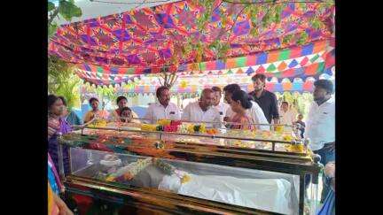మాజీ సైనికుడు ఆనందరాజుకు నివాళులర్పించిన పూతలపట్టు ఎమ్మెల్యే కలికిరి మురళీమోహన్