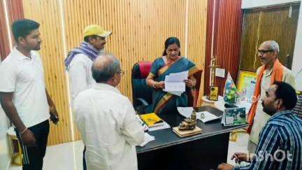 होशंगाबाद नगर: नर्मदापुरम: राज्यसभा सांसद ने कार्यालय में जन संवाद कार्यक्रम किया, क्षेत्रवासियों की सुनी समस्याएँ