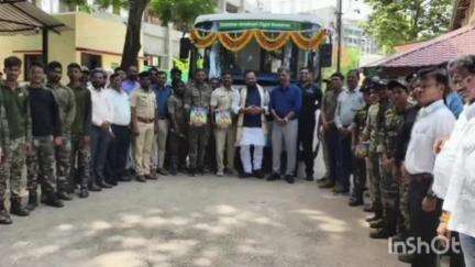 चंद्रपूर: चंद्रपूरकरांसाठी आनंदाची बातमी,
चंद्रपूर ते ताडोबा आजपासून क्रुझर सेवा चालू, आमदार जोरगेवार यांनी फीत कापून केली उद्घाटन