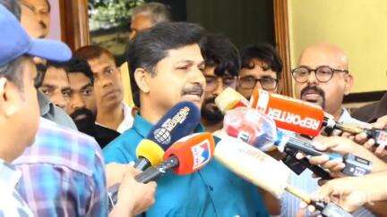 നിലമ്പൂർ: BJP സ്ഥാനാർത്ഥിയെ UDF സംഭാവന ചെയ്തതെന്ന് LDF സ്ഥാനാർത്ഥി എം. സ്വരാജ് റെസ്റ്റ് ഹൗസിൽ പറഞ്ഞു