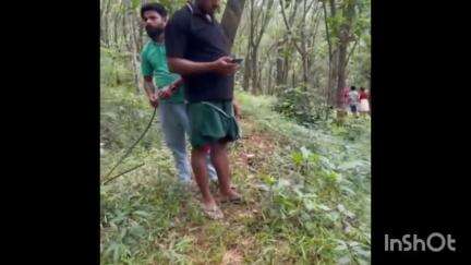 നിലമ്പൂർ: വട്ടമല വളവിൽ ഉപ്പയും മകളും സഞ്ചരിച്ച സ്കൂട്ടർ താഴ്ച്ചയിലേക്ക് മറിഞ്ഞ് അപകടം, പിതാവ് മരിച്ചു