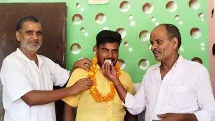 सूर्यपुरा: अगरेड खुर्द गांव के विपुल कुमार पाण्डेय को जदयू युवा प्रकोष्ठ का प्रदेश महासचिव मनोनीत होने पर नेताओं ने दी बधाई