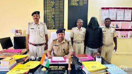 आलमनगर: रतवारा थाना पुलिस ने दिनेश सिंह हत्याकांड के अभियुक्त सौरभ कुमार को किया गिरफ्तार, जेल भेजा