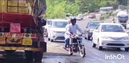 इंदौरा: डमटाल में सड़क किनारे खड़े तेल के टेंकर को डंम्पर ने लगाई टक्कर, सड़क हुई लथपथ, पुलिस व अग्निशामक विभाग ने संभाली स्थिति