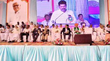 ಕುಷ್ಟಗಿ: ಪಟ್ಟಣದಲ್ಲಿ ಶೇಖರಗೌಡ ಮಾಲಿಪಾಟೀಲ್ ಷಷ್ಟಿಪೂರ್ತಿ "ಒಡನಾಡಿ" ಅಭಿನಂದನಾ ಗ್ರಂಥ ಲೋಕಾರ್ಪಣೆ ಕಾರ್ಯಕ್ರಮಕ್ಕೆ ಶಿವರಾಜ ತಂಗಡಗಿ ಚಾಲನೆ