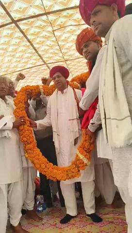 आमेर: पालड़ी में मन की बात को लेकर पहुंचे विजय बैंसला का हुआ स्वागत
