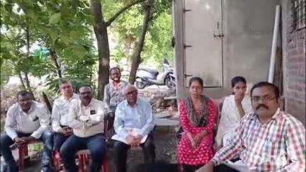 हिंगणघाट: प्रज्ञा नगर झोपडपट्टी मागील ४० वर्षापासून राहणाऱ्या दोन्ही बहिणीची अधिकृत पट्टे देण्याची पत्रकार परिषदेतून मागणी