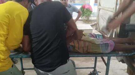 শান্তিপুর: আজ বিকেলে বিদ্যুৎ পৃষ্ট হয়ে মৃত্যু হলো শান্তিপুরের ২৩ নং ওয়ার্ডের এক ব্যক্তির
