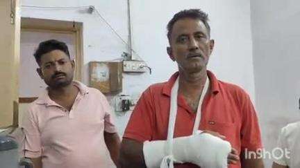 पोकरण: जोधपुर रोड स्थित शराब की दुकान के कर्मचारी पर हुआ हमला, आरोपी को थाने ले गई पुलिस