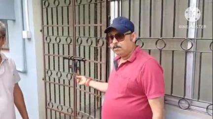 রায়গঞ্জ: ফের রায়গঞ্জের ১১ নাম্বার ওয়ার্ডের পুর্ব নেতাজীপল্লীতে দুঃসাহসিক চুরির চেষ্টা, চাঞ্চল্য ছড়ালো এলাকায়