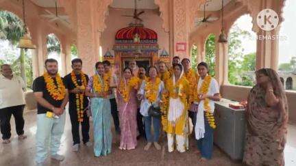 खानपुर: खानपुर कस्बे में आदि कैलाश ओम पर्वत की यात्रा कर वापस पहुंचे यात्रियों का कस्बेवासियों ने किया भव्य स्वागत