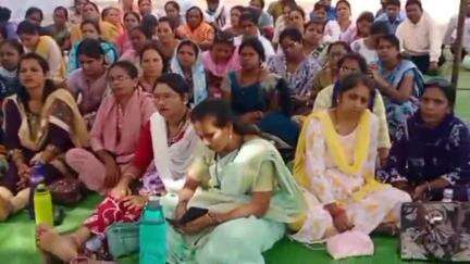 कोंडागांव: कोंडागांव में शिक्षक साझा मंच ने युक्तियुक्तकरण काउंसलिंग का किया बहिष्कार, DNK मैदान में आज से अनिश्चितकालीन धरना