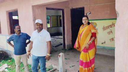 बगोदर: 28 हाथियों के झुंड ने धरगुली और कुदर में मचाया उत्पात, बगोदर प्रमुख व जिप सदस्य पहुंचे