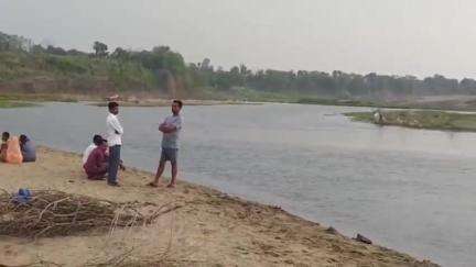 मंडला: रामनगर में नर्मदा नदी में डूबे 3 युवक, स्थानीय लोगों की मदद से तलाश में जुटी पुलिस