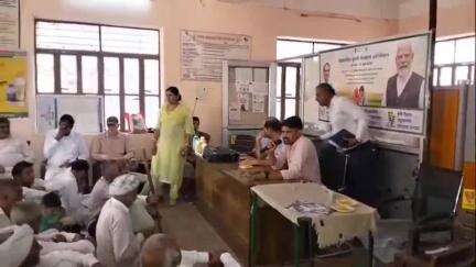 भादरा: बरवाली गांव में विकसित कृषि संकल्प अभियान 2025 के तहत जागरूकता शिविर का हुआ आयोजन