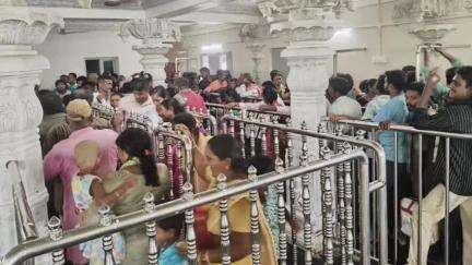లోవఅటవీ ప్రాంతంలో వెలిసిన అమ్మవారిని దర్శించుకున్న 30 వేల మంది భక్తులు..పెద్ద ఎత్తున ఆదాయం వివరాలు ఇవే