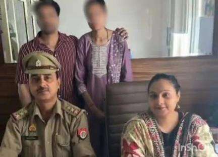 आगरा: आगरा की पुलिस लाइन में आयोजित परिवार परामर्श केंद्र में 12 जोड़ों को कराया गया एकजुट