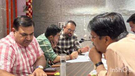 मुंगेली: युक्तियुक्तकरण के संबंध में कलेक्टर ने अधिकारियों की अहम बैठक ली