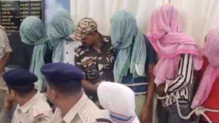 कांके: रांची के पंडरा ओपी क्षेत्र से पुलिस ने हथियार के साथ पांच अपराधियों को किया गिरफ्तार