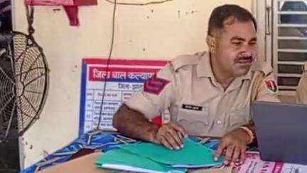 रायपुर: गाली-गलौज करने के आरोप में रायपुर थाना पुलिस ने एक व्यक्ति को किया गिरफ्तार