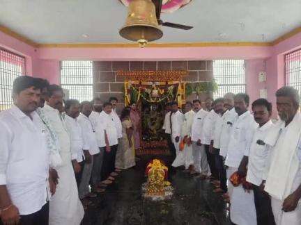 శింగనమల: బోయ కొట్టాల గ్రామంలో ముసలమ్మ, పోతులయ్య స్వామిని దర్శించుకున్న ఎమ్మెల్యే బండారు శ్రావణి